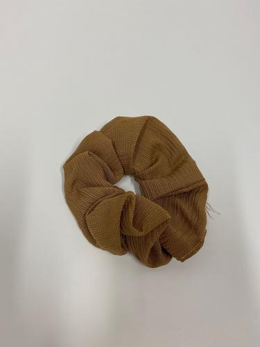 (w) Scrunchie camel