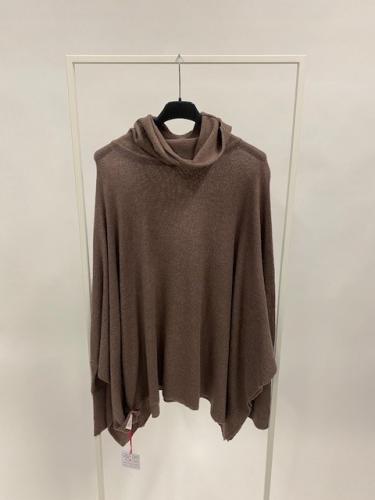 (w) Poncho Rolli Georgeus braun