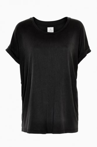 (w) T-Shirt Culture Kajsa black wash