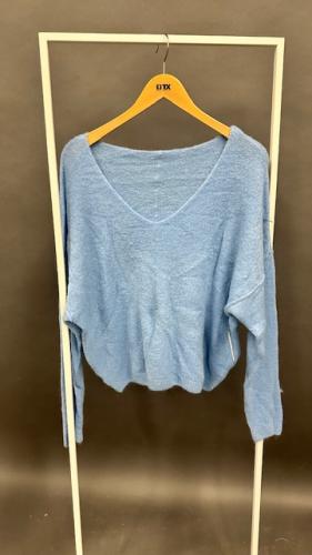 (w) Strickpulli Hailey 3 himmelblau