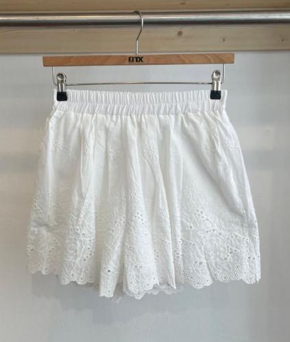 (w) Short 578 weiss