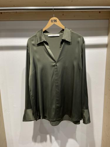 (w) Seidenbluse mit Hemdkragen olive