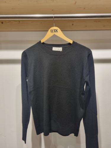 (w) Pulli E610 noir