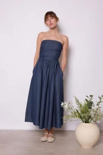 (w) Dress blue 