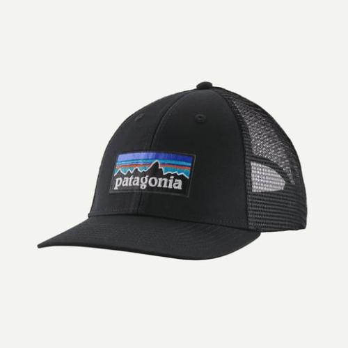 Cap Patagonia P-6 Logo Trucker LoPro black