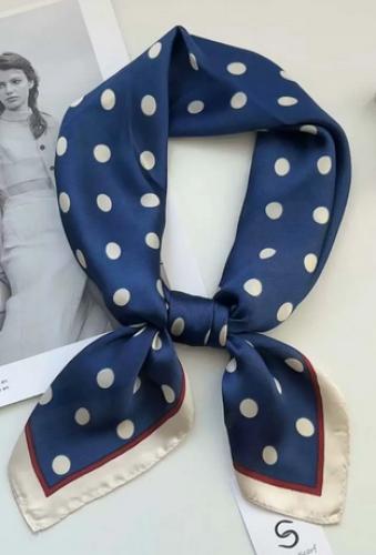 (w) Scarf Dots blue