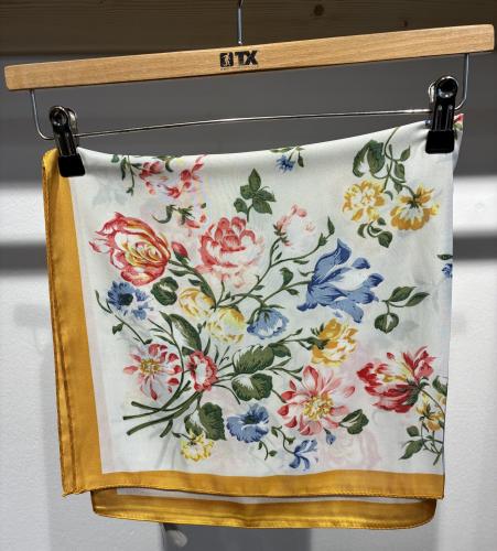 (w) Scarf Flower yellow