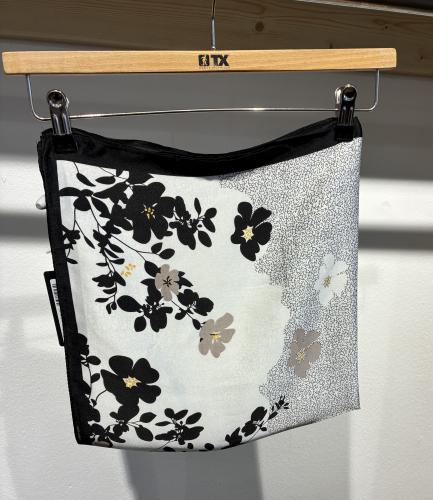 (w) Scarf Flower grey