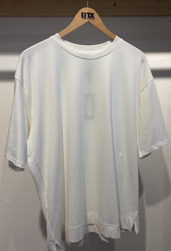 (w) T-Shirt Black Colour BCMay Big off white