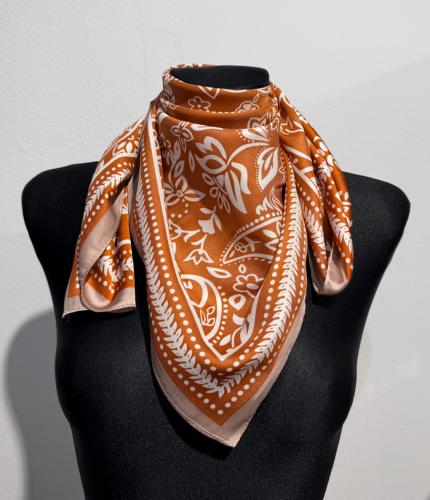 (w) Scarf Paisley rust