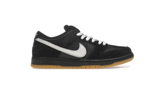 Schuh Nike SB Dunk Low black gum