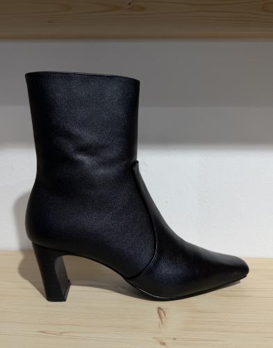 (w) Shoe Inuovo Crystal black