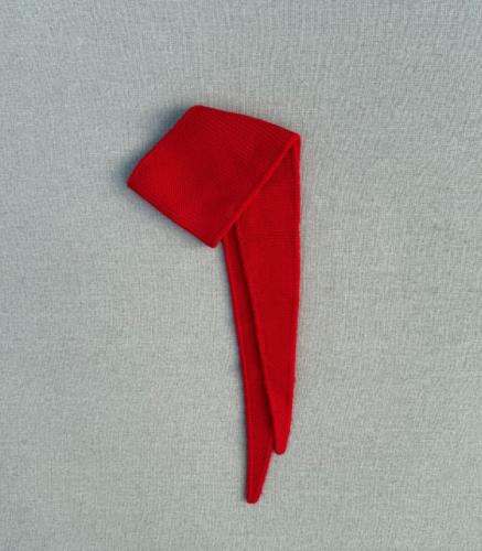 (w) Scarf Boii red