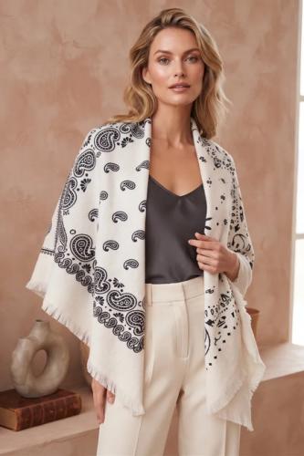 (w) Scarf FA37295 white